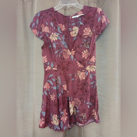 Kimchi Blue Pants - Kimchi Blue Floral Romper Size 4